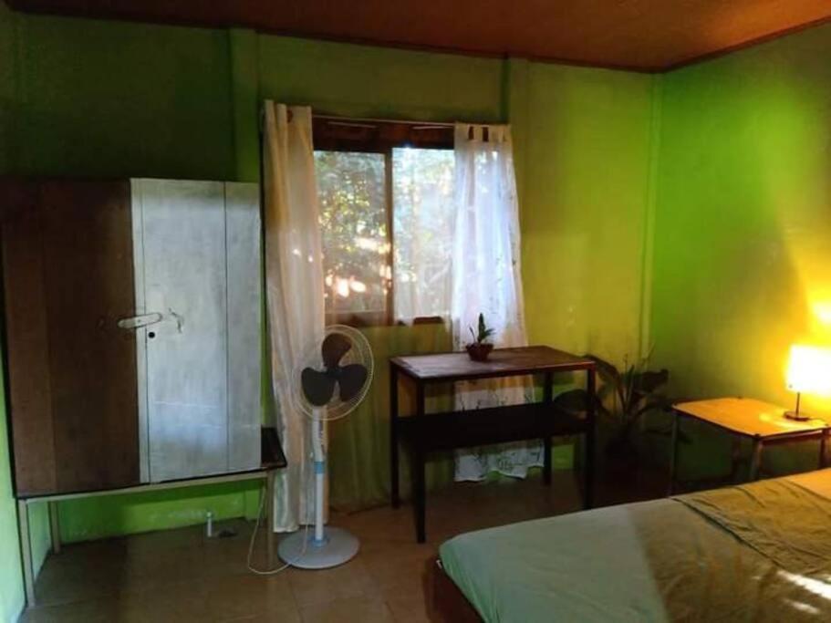 הוילה Casa Flor De Annia ~ Cozy 2 Bdrm On The River Sierpe ~ Walkable To Town מראה חיצוני תמונה